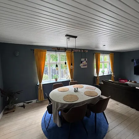 Modern Retreat Close To Everything In Djursland *