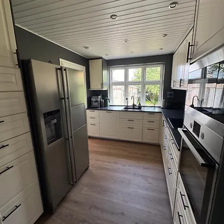 Modern Retreat Close To Everything In Djursland *